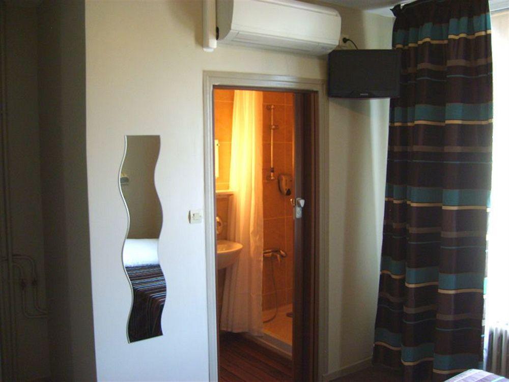 Le Prado De St Raph Hotel Saint-Raphaël Buitenkant foto