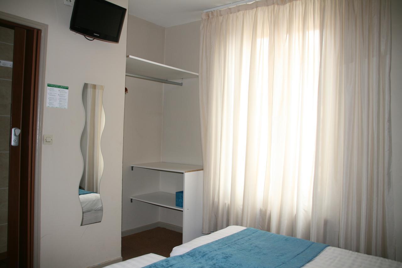 Le Prado De St Raph Hotel Saint-Raphaël Buitenkant foto
