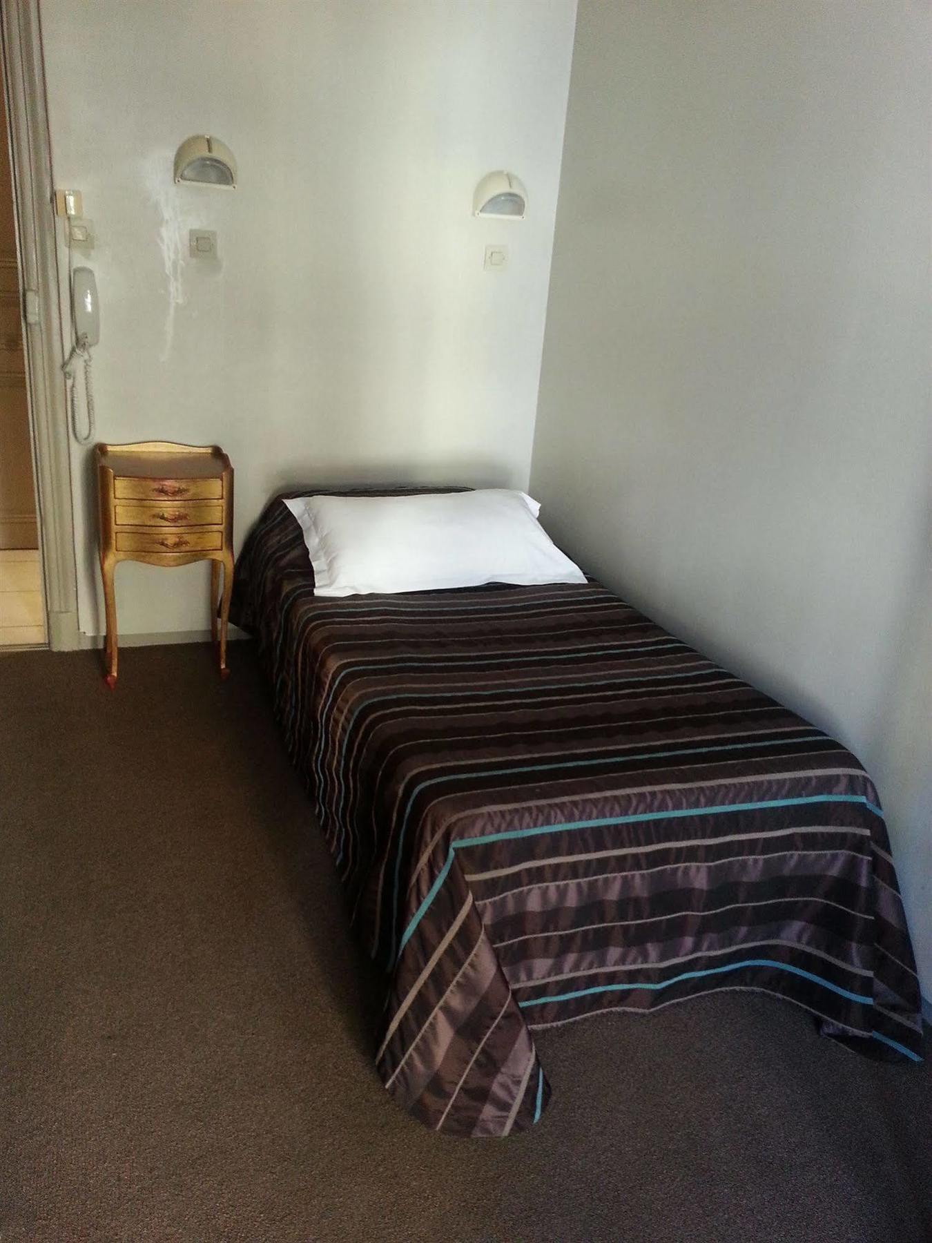 Le Prado De St Raph Hotel Saint-Raphaël Buitenkant foto